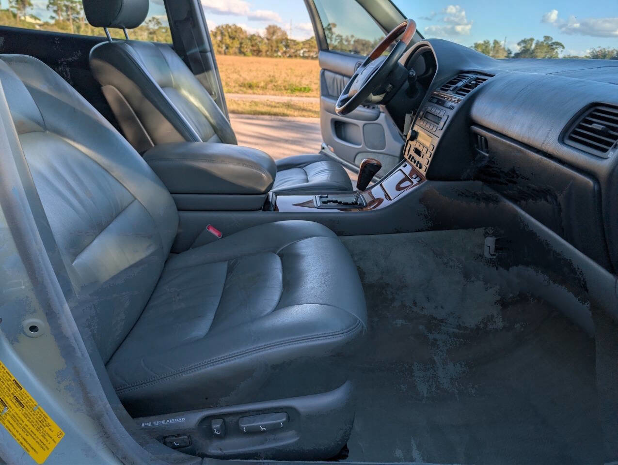 Used 1999 Lexus LS 400 image 21