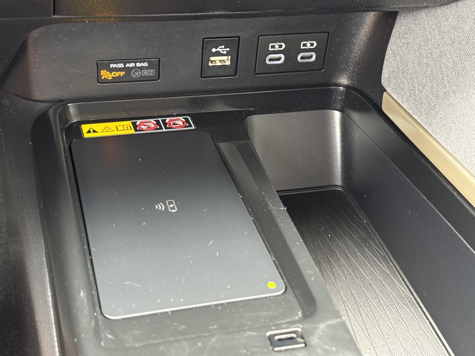Used 2025 Toyota Camry LE w/ Convenience Package FWD image 26