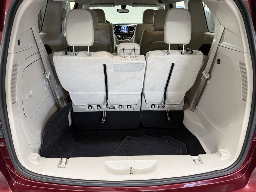 Used 2018 Chrysler Pacifica Touring Plus image 30