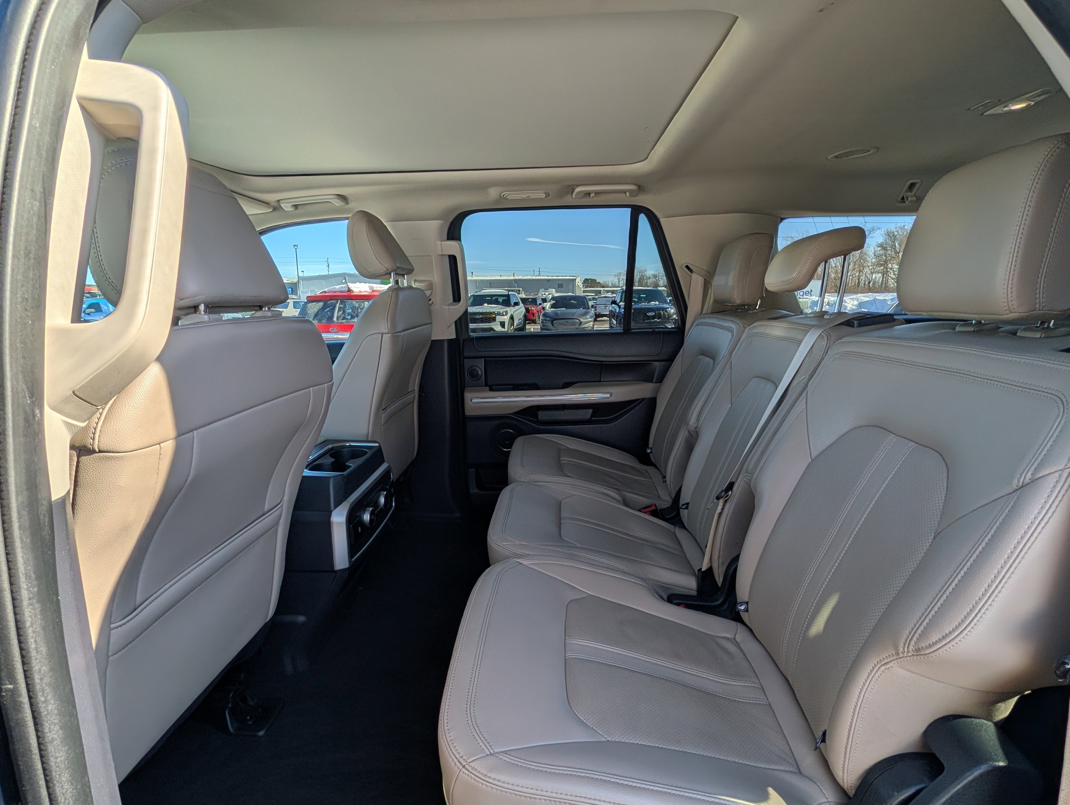 Used 2024 Ford Expedition Max Limited image 33