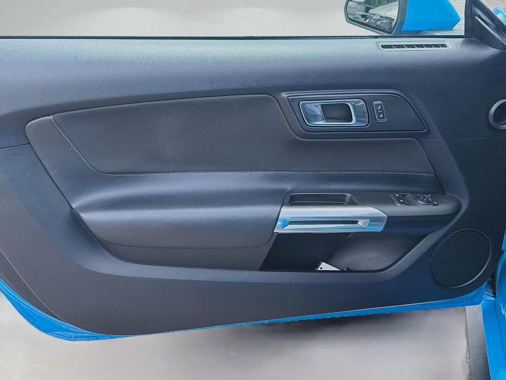 Used 2017 Ford Mustang Coupe image 20