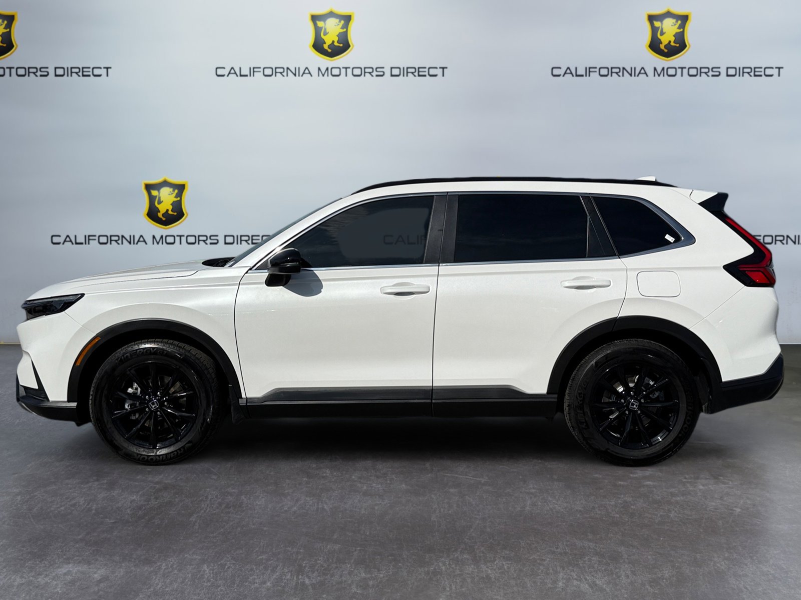 Used 2025 Honda CR-V Sport image 2
