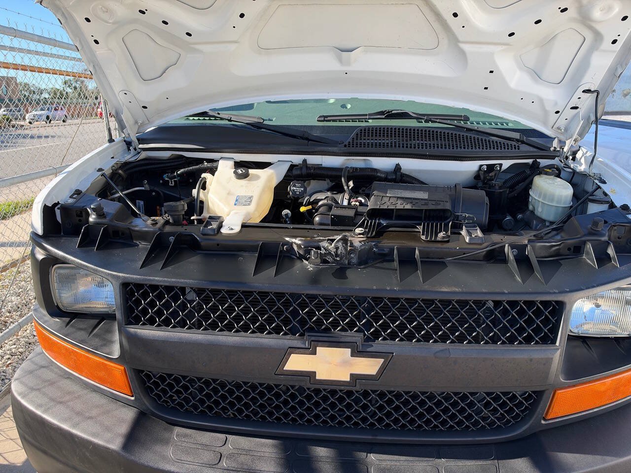 Used 2015 Chevrolet Express 2500 RWD image 84