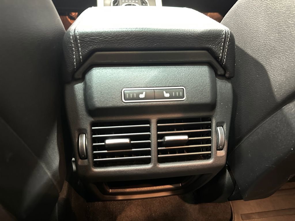 Used 2017 Land Rover Range Rover Evoque SE image 15