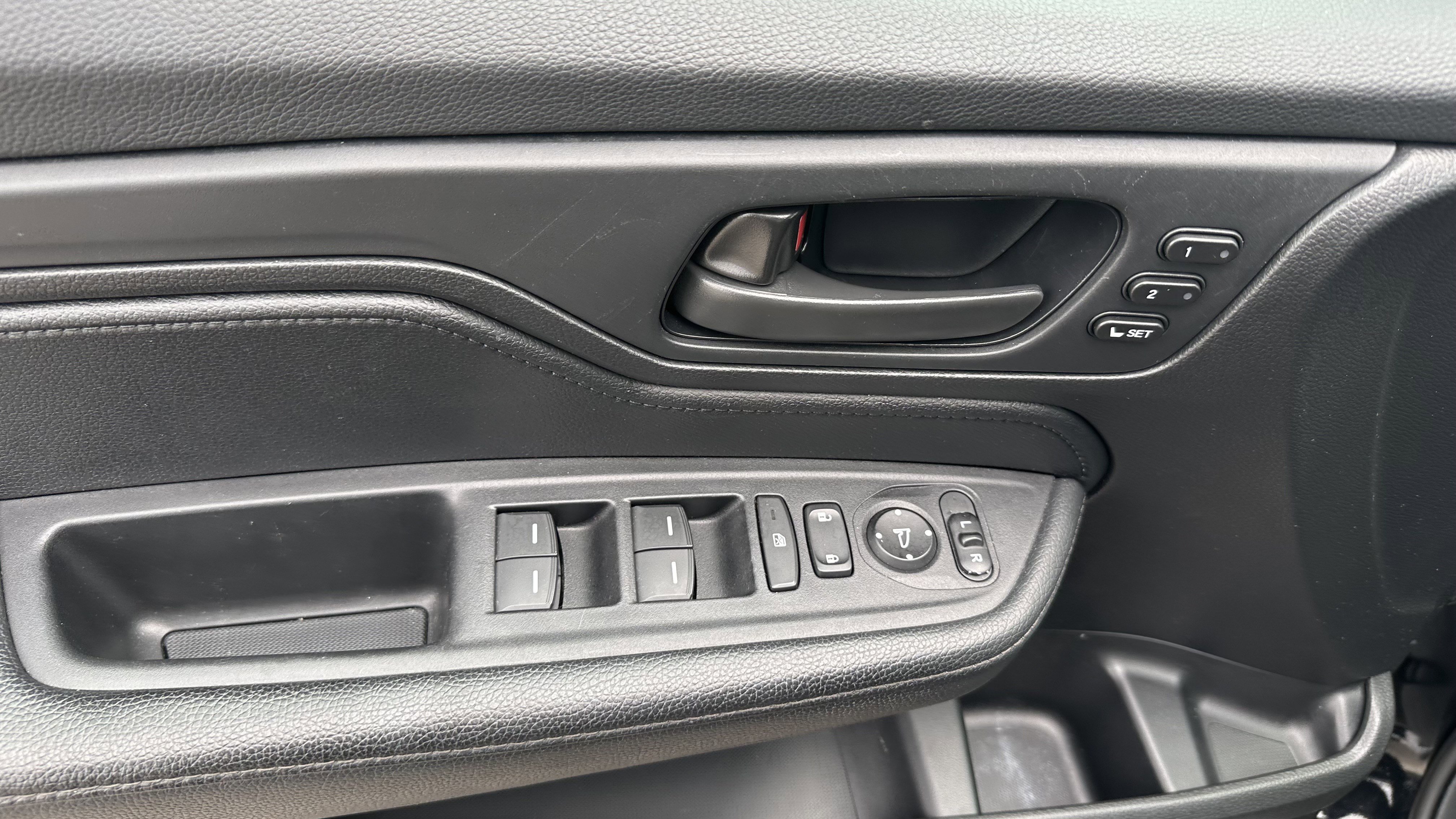 Used 2024 Honda Odyssey Sport image 17