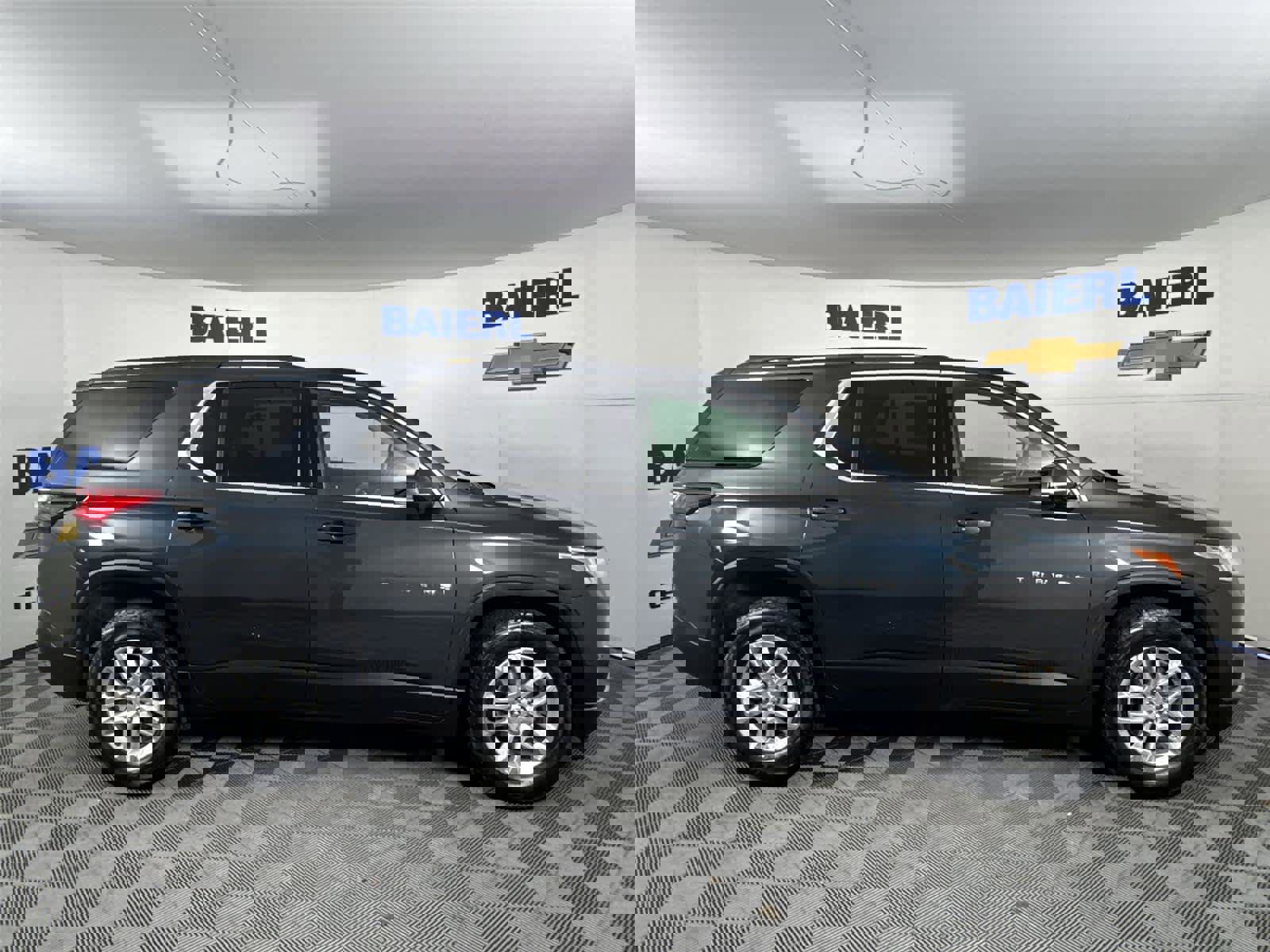 Used 2019 Chevrolet Traverse LT AWD/4WD image 6