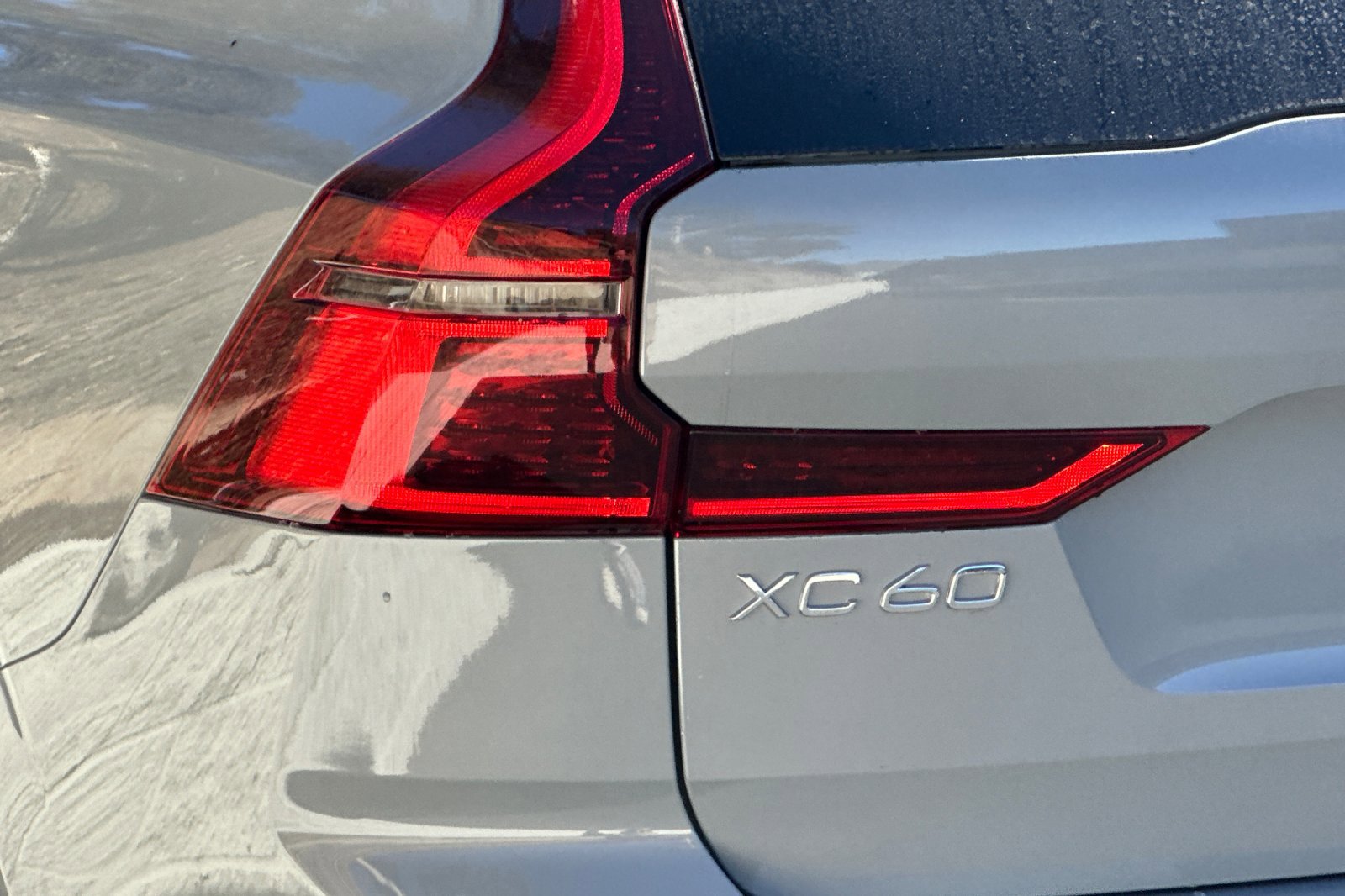 New 2026 Volvo XC60 B5 Ultra w/ Climate Package AWD/4WD image 7