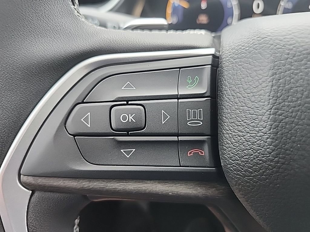 New 2025 Jeep Grand Cherokee L Limited w/ Trailer Tow Package image 28