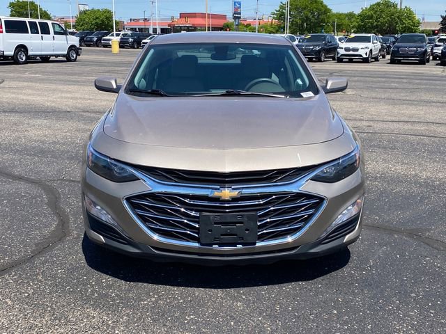 Used 2022 Chevrolet Malibu LT FWD image 2