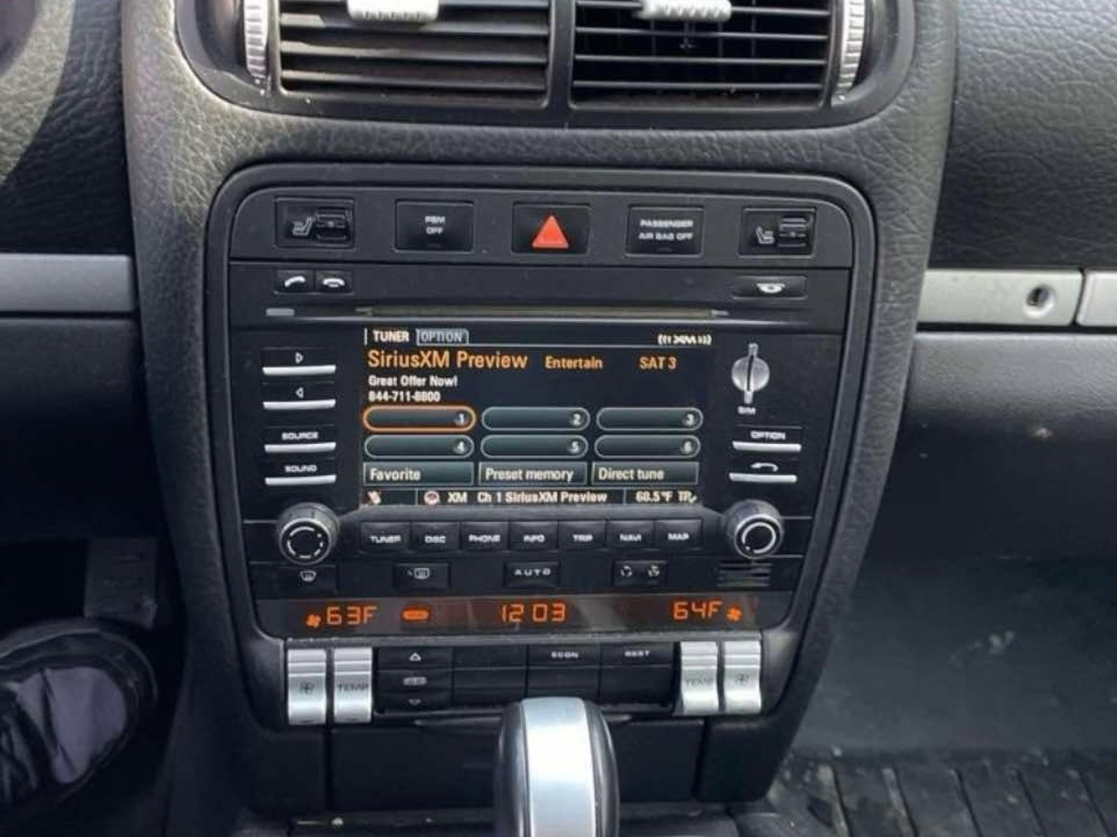 Used 2010 Porsche Cayenne image 4