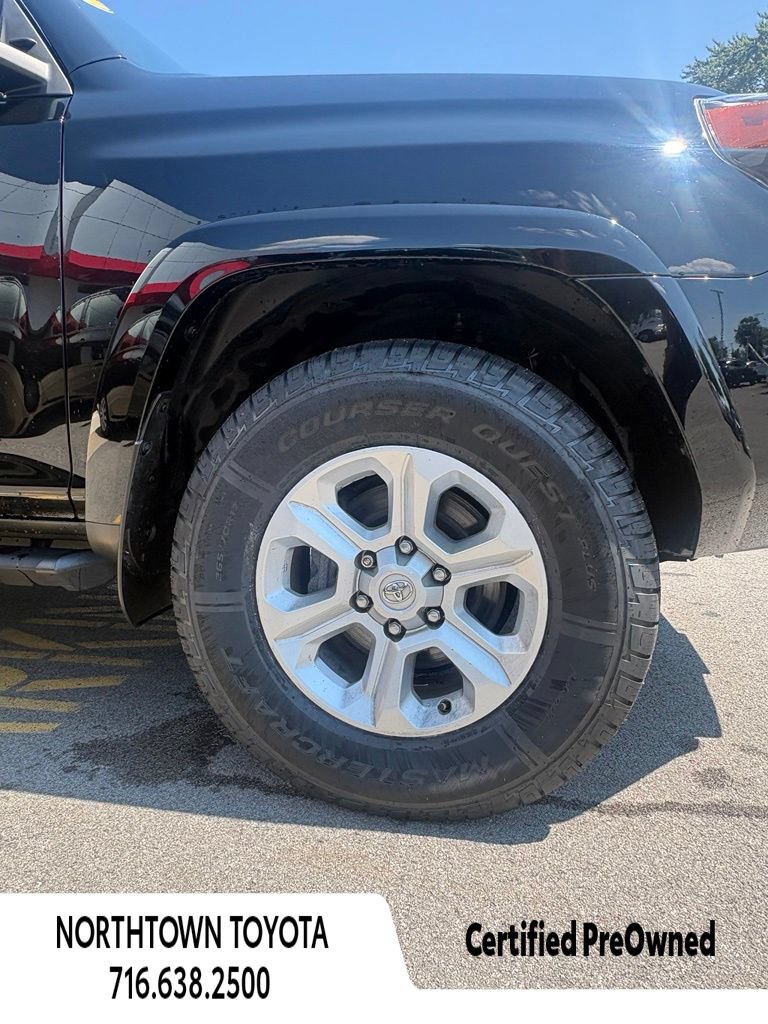 Used 2023 Toyota 4Runner SR5 Premium w/ Moonroof Package AWD/4WD image 11