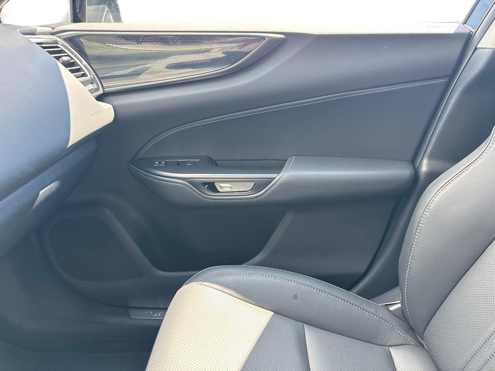 Used 2026 Lexus NX 350 AWD w/ Cold Area Package image 23