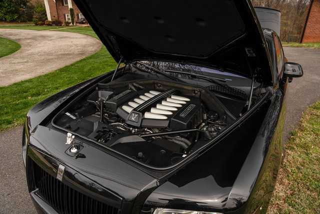 Used 2014 Rolls-Royce Ghost image 18