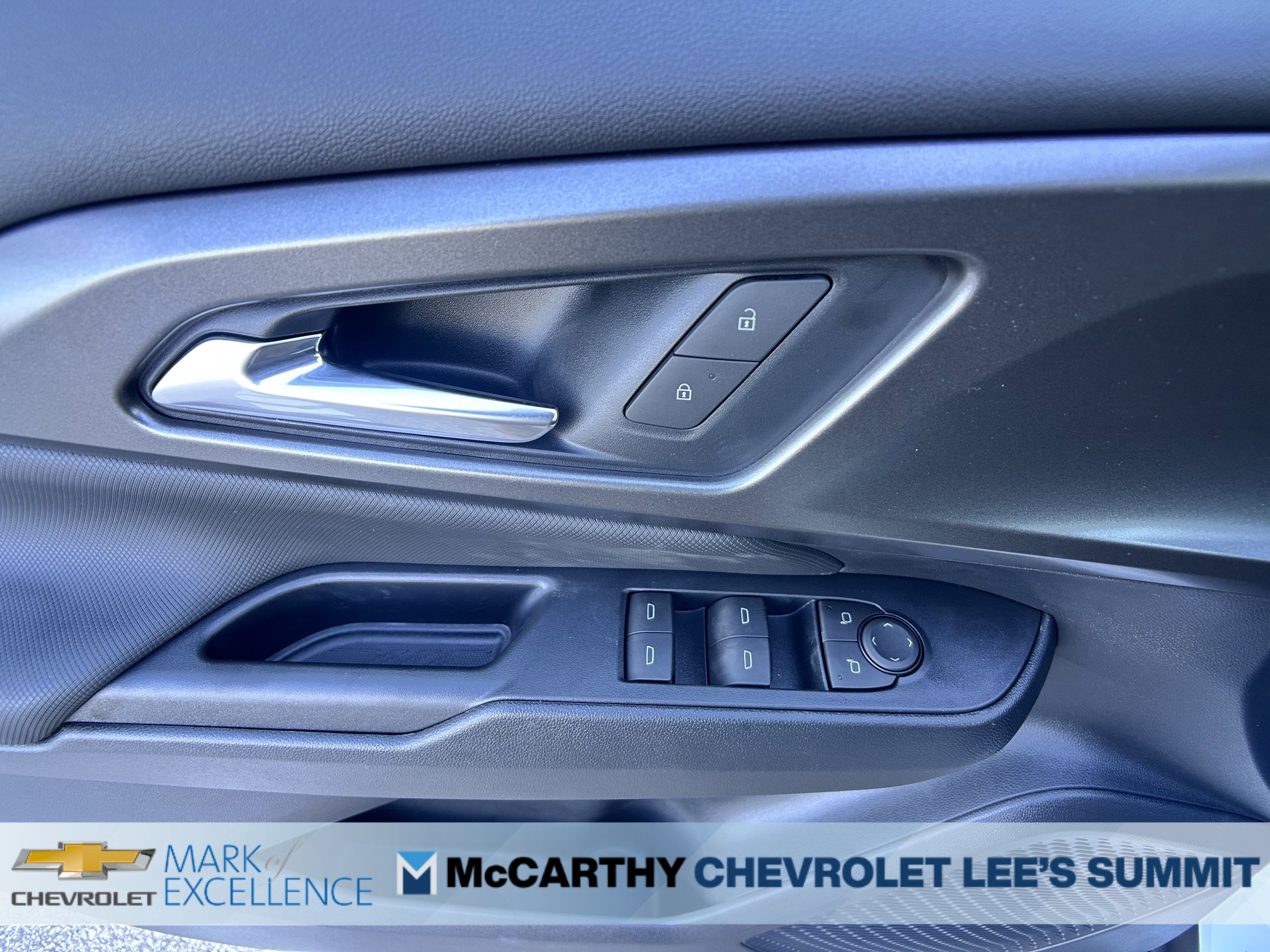 New 2026 Chevrolet Equinox EV LT image 16