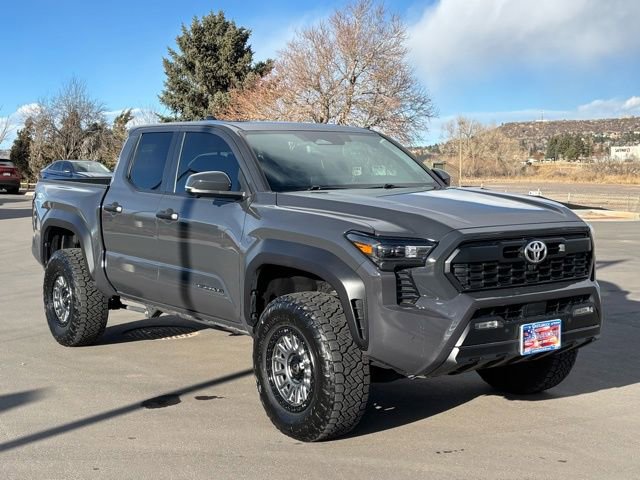 Used 2024 Toyota Tacoma TRD Off-Road w/ TRD Off Road Premium Package image 8