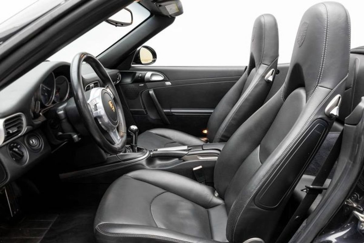Used 2012 Porsche 911 Carrera Black Edition RWD image 16