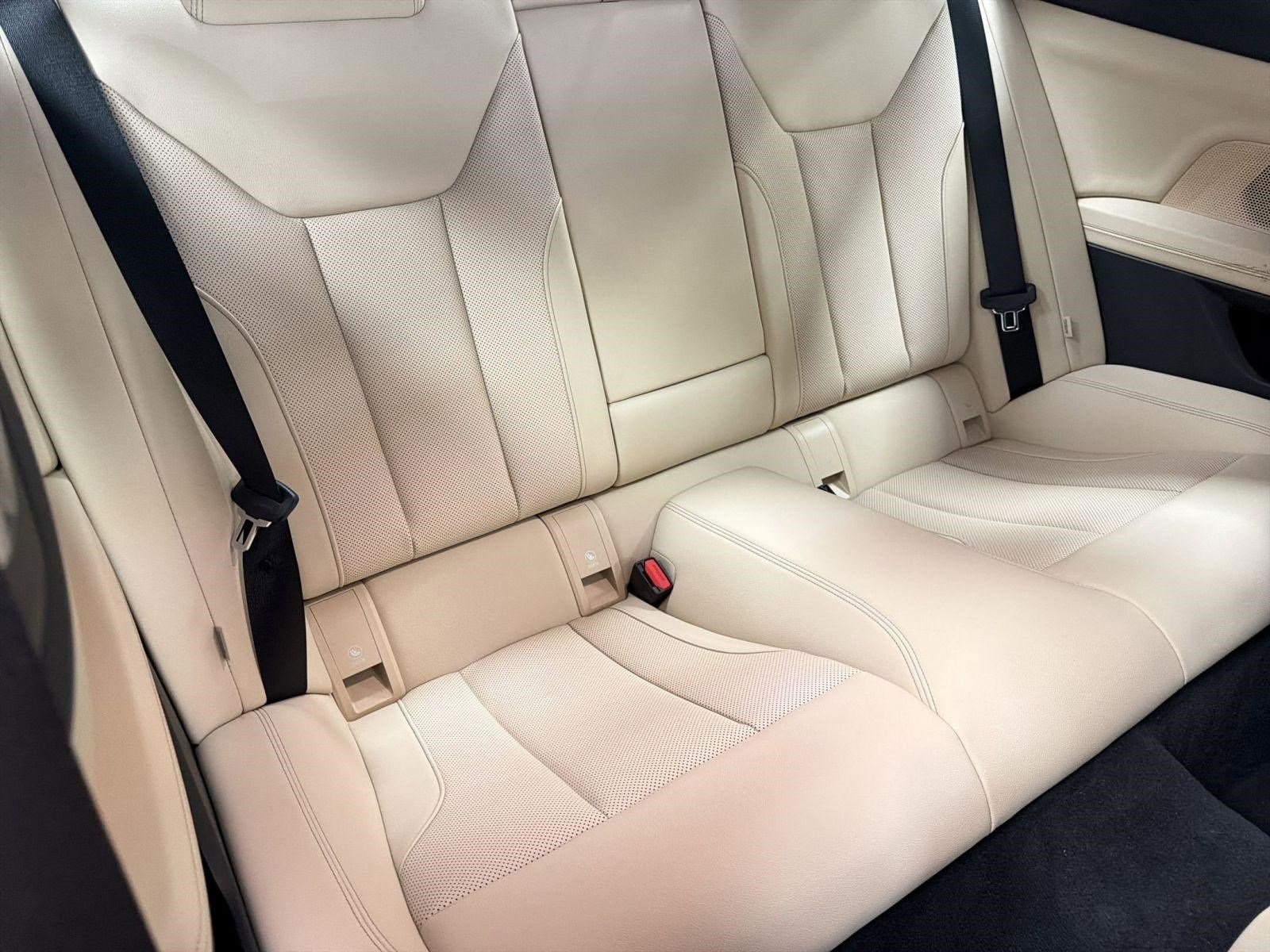 Used 2025 BMW 430i xDrive Coupe w/ Premium Package image 25