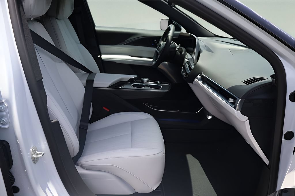 New 2026 Cadillac Lyriq Premium Luxury w/ LPO, Red Accent Package RWD image 17