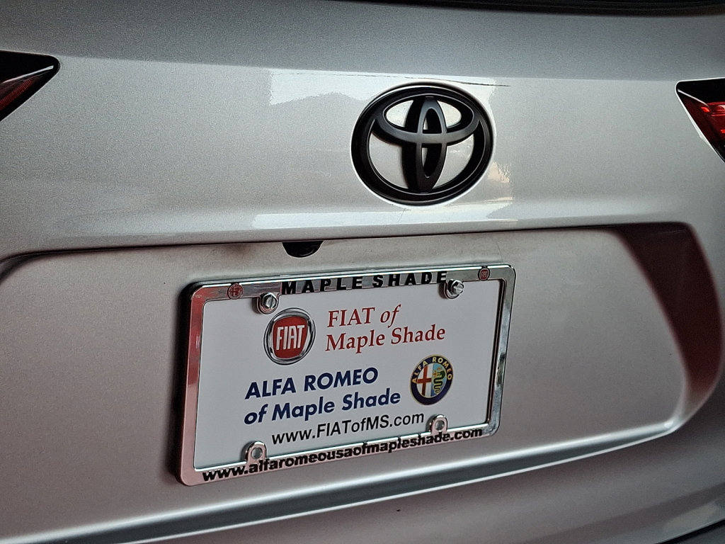 Used 2022 Toyota Highlander L FWD image 4