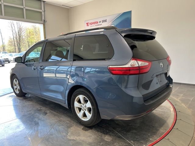 Used 2015 Toyota Sienna LE FWD image 5