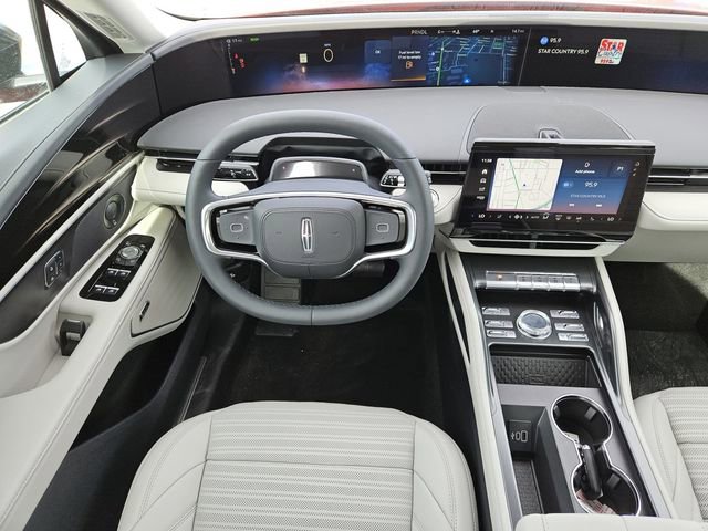 New 2026 Lincoln Nautilus Reserve w/ Jet Appearance Package AWD/4WD image 4
