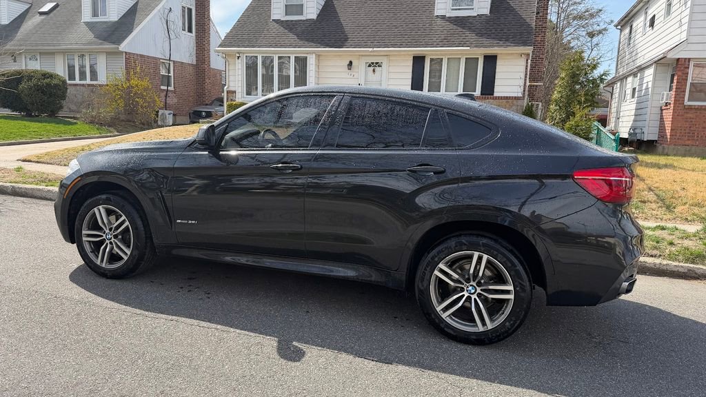 Used 2018 BMW X6 sDrive35i w/ M Sport Package image 8