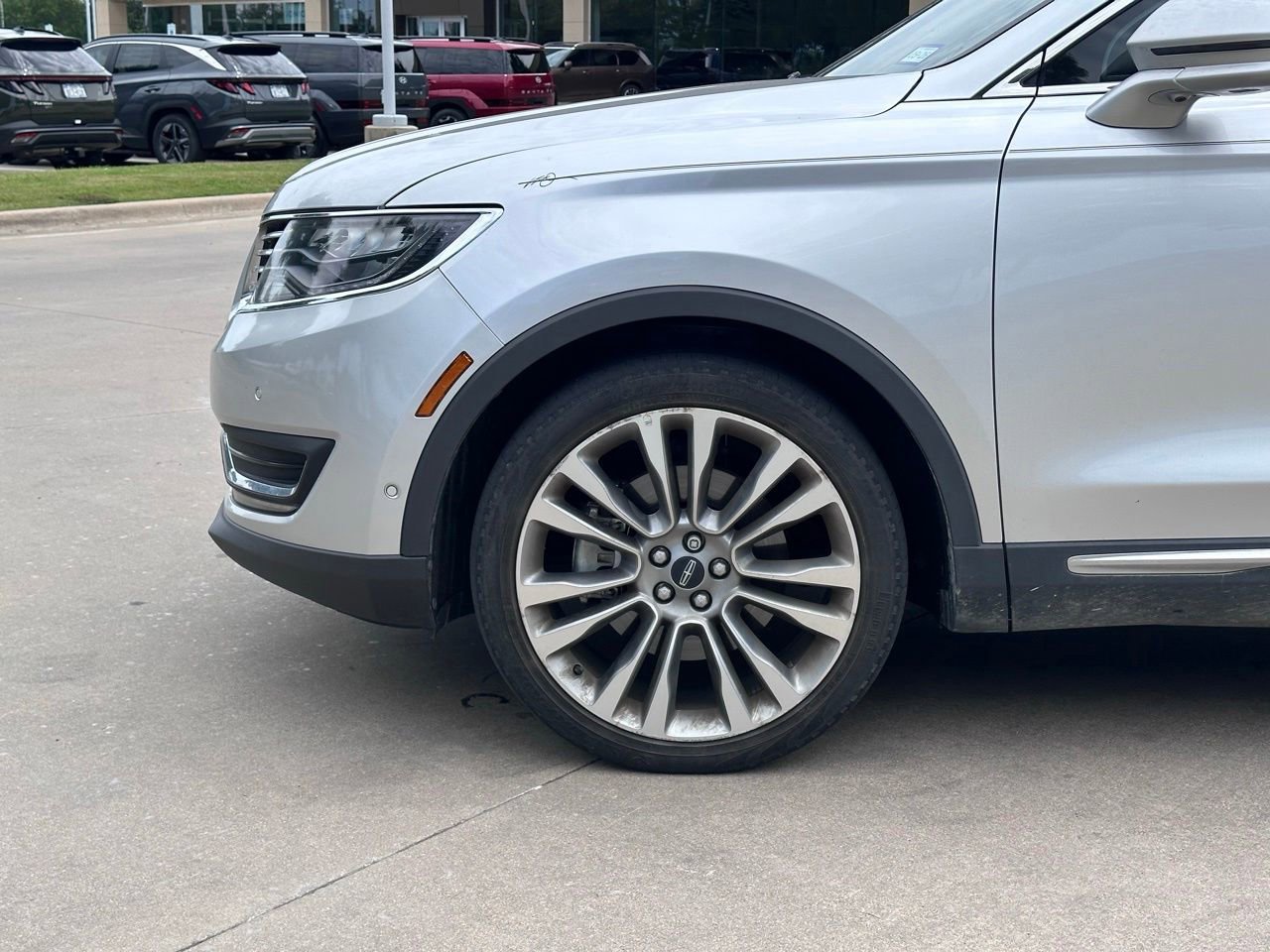 Used 2016 Lincoln MKX Reserve w/ Luxury Package FWD image 7