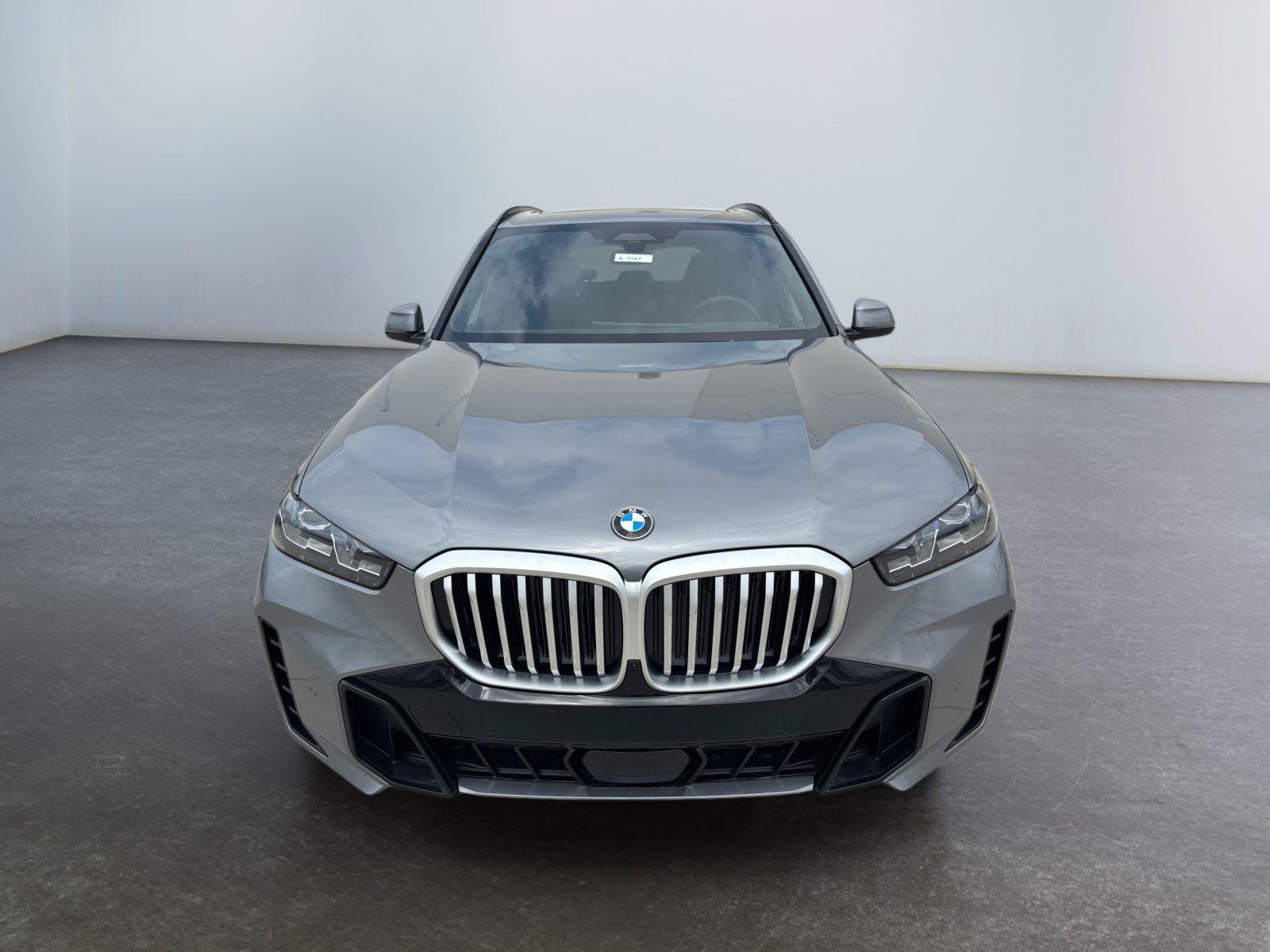 Used 2026 BMW X5 xDrive40i w/ M Sport Package AWD/4WD image 10