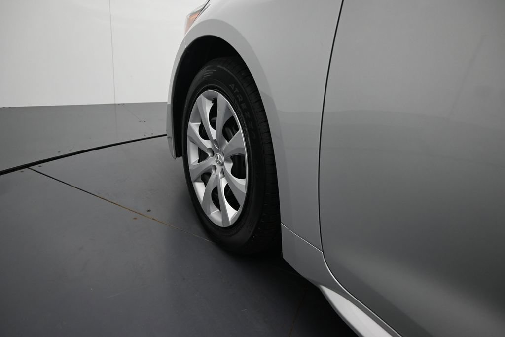 Used 2023 Toyota Corolla LE FWD image 12