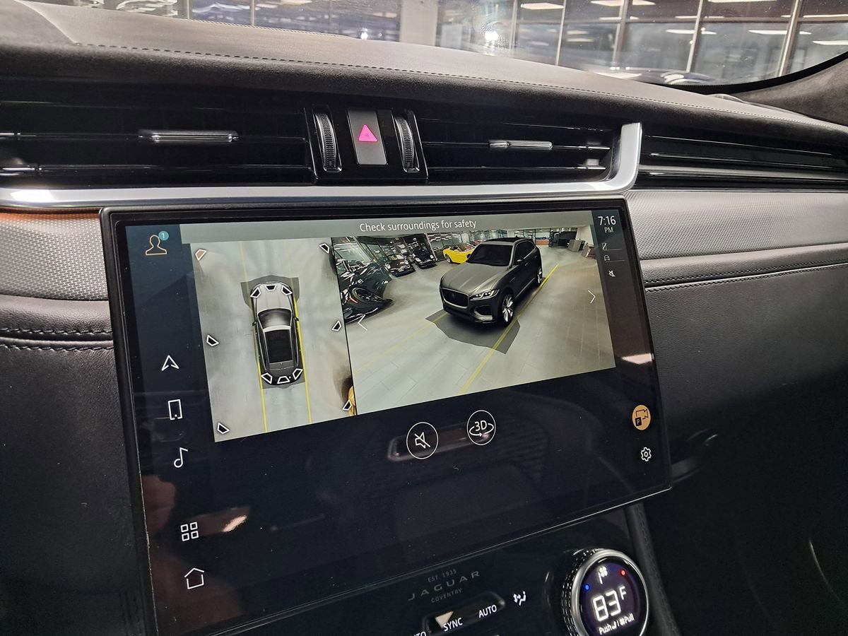 Used 2021 Jaguar F-PACE SVR image 16
