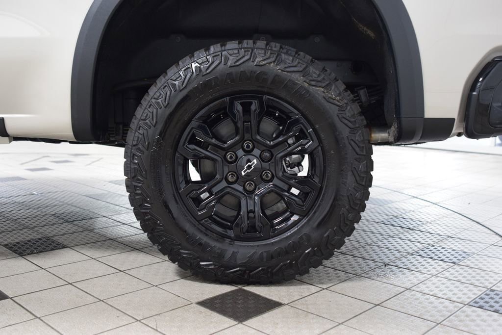 New 2026 Chevrolet Silverado 1500 ZR2 AWD/4WD image 30