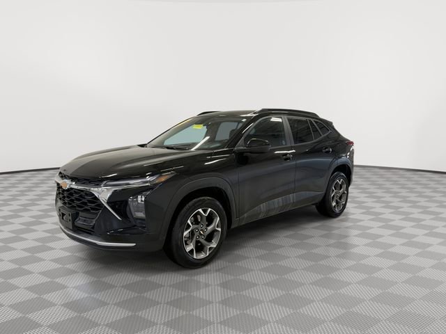 Certified 2025 Chevrolet Trax LT w/ LT Convenience Package image 5