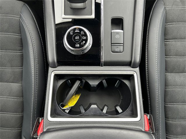 Used 2024 Mitsubishi Outlander SE image 23