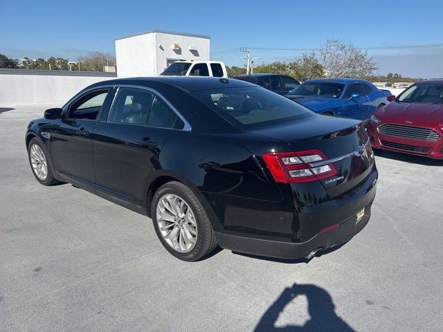 Used 2016 Ford Taurus Limited image 4