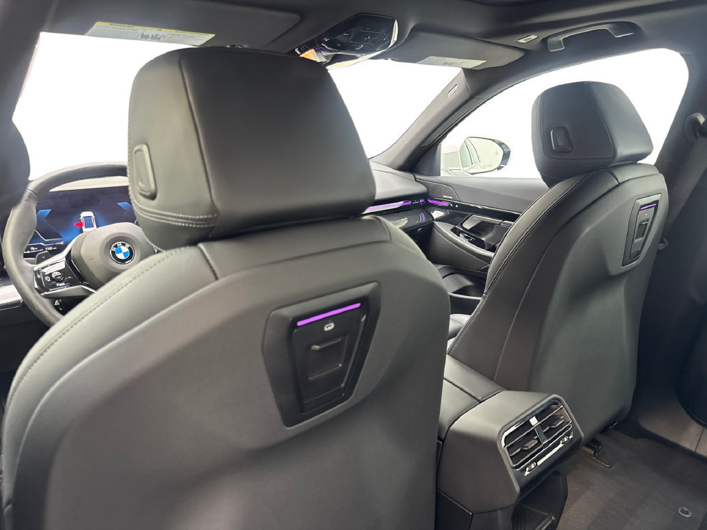 Used 2026 BMW 530i RWD image 37