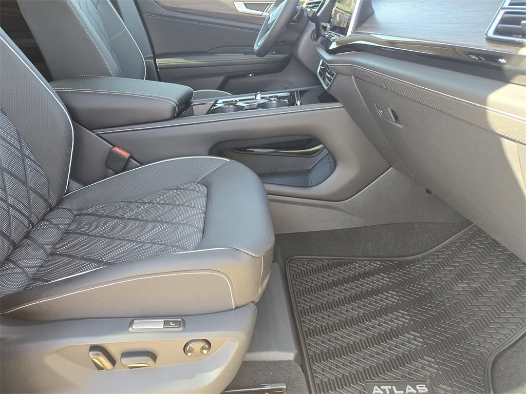 New 2026 Volkswagen Atlas SEL Premium R-Line image 12