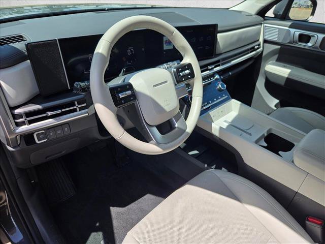 Used 2026 Hyundai Santa Fe SEL FWD image 9