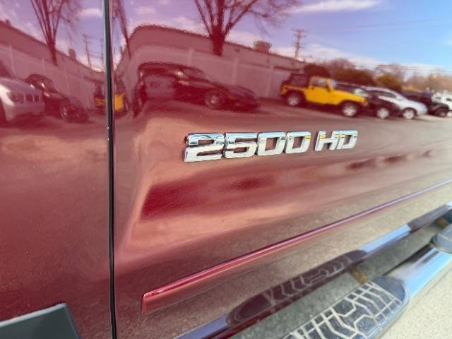 Used 2016 Chevrolet Silverado 2500 LT w/ LT Convenience Package AWD/4WD image 9