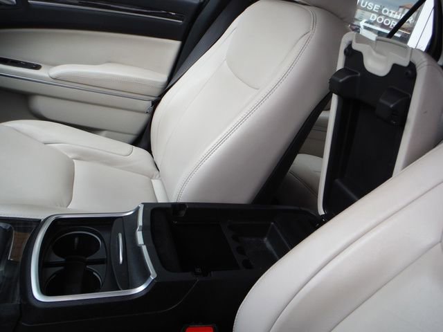 Certified 2018 Chrysler 300 Touring L image 19