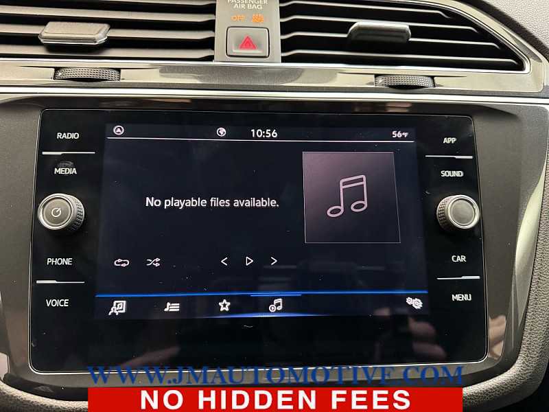 Used 2024 Volkswagen Tiguan SE image 25