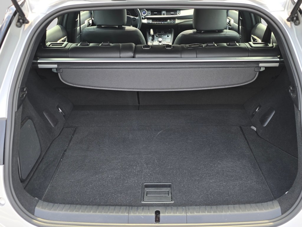 Used 2014 Lexus CT 200h w/ F Sport w/Nuluxe Interior FWD image 23