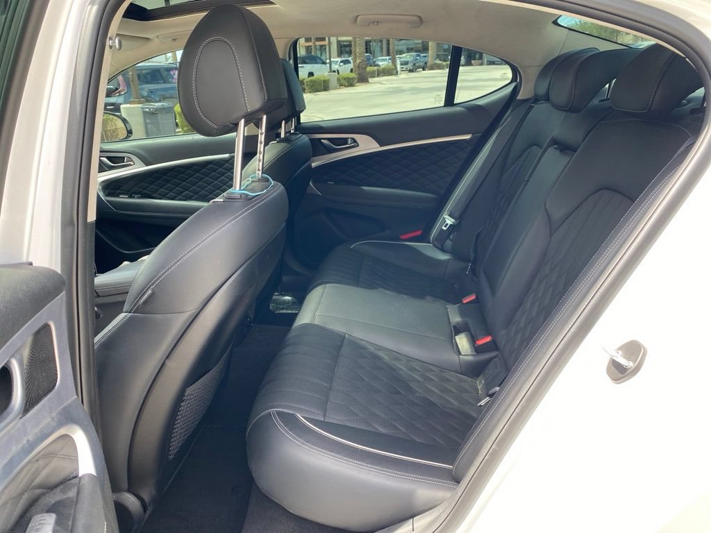 Used 2021 Genesis G70 2.0T w/ Prestige Package RWD image 9