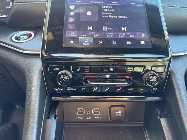 Used 2024 Jeep Grand Cherokee Altitude image 19