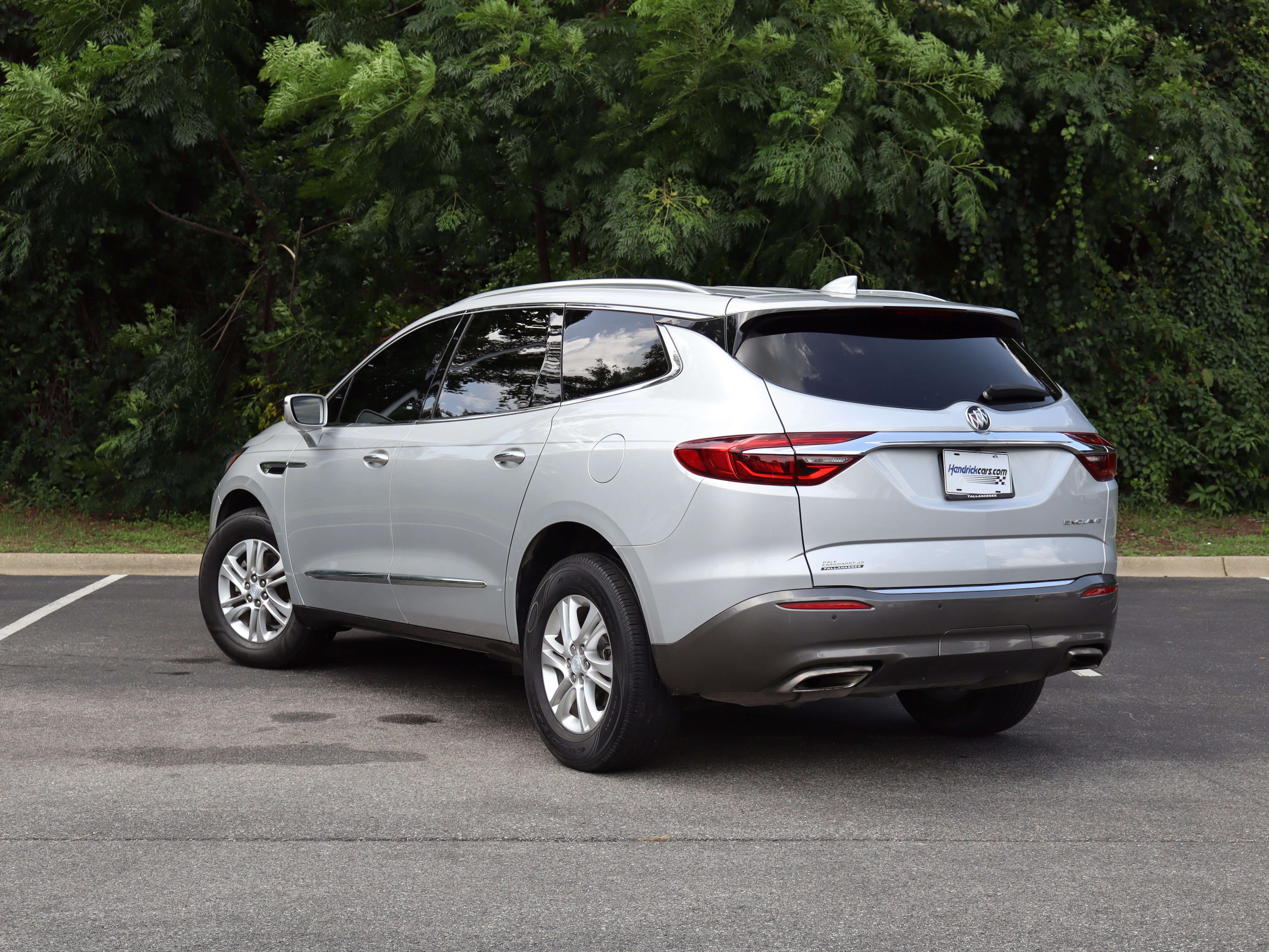 Used 2019 Buick Enclave Essence FWD image 7
