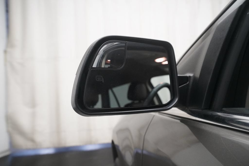 Used 2013 Ford Edge Limited AWD/4WD image 25