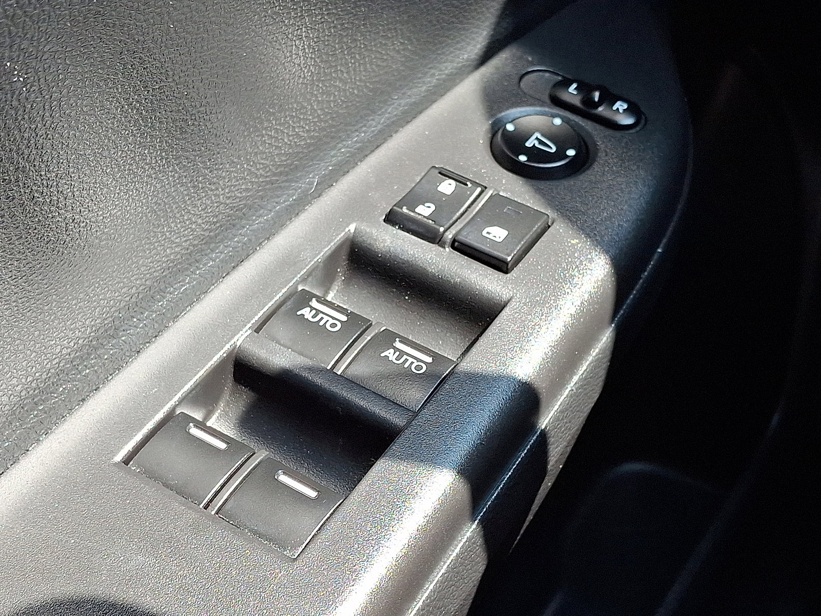 Used 2017 Honda Accord Touring image 23