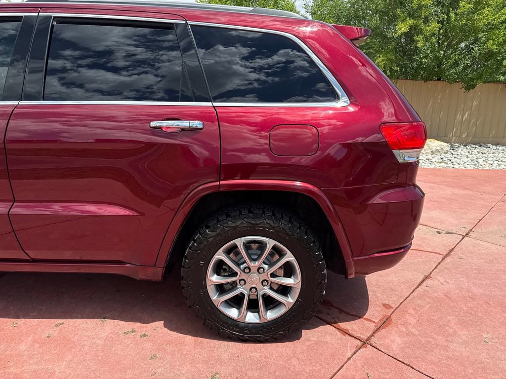 Used 2016 Jeep Grand Cherokee Overland AWD/4WD image 36