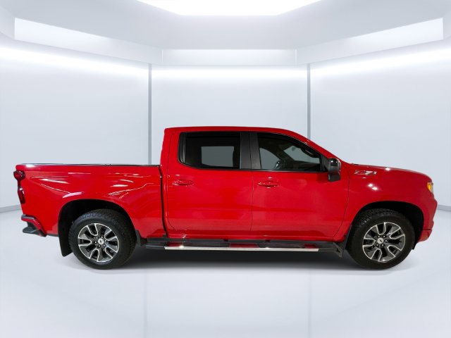 Used 2023 Chevrolet Silverado 1500 RST AWD/4WD image 2