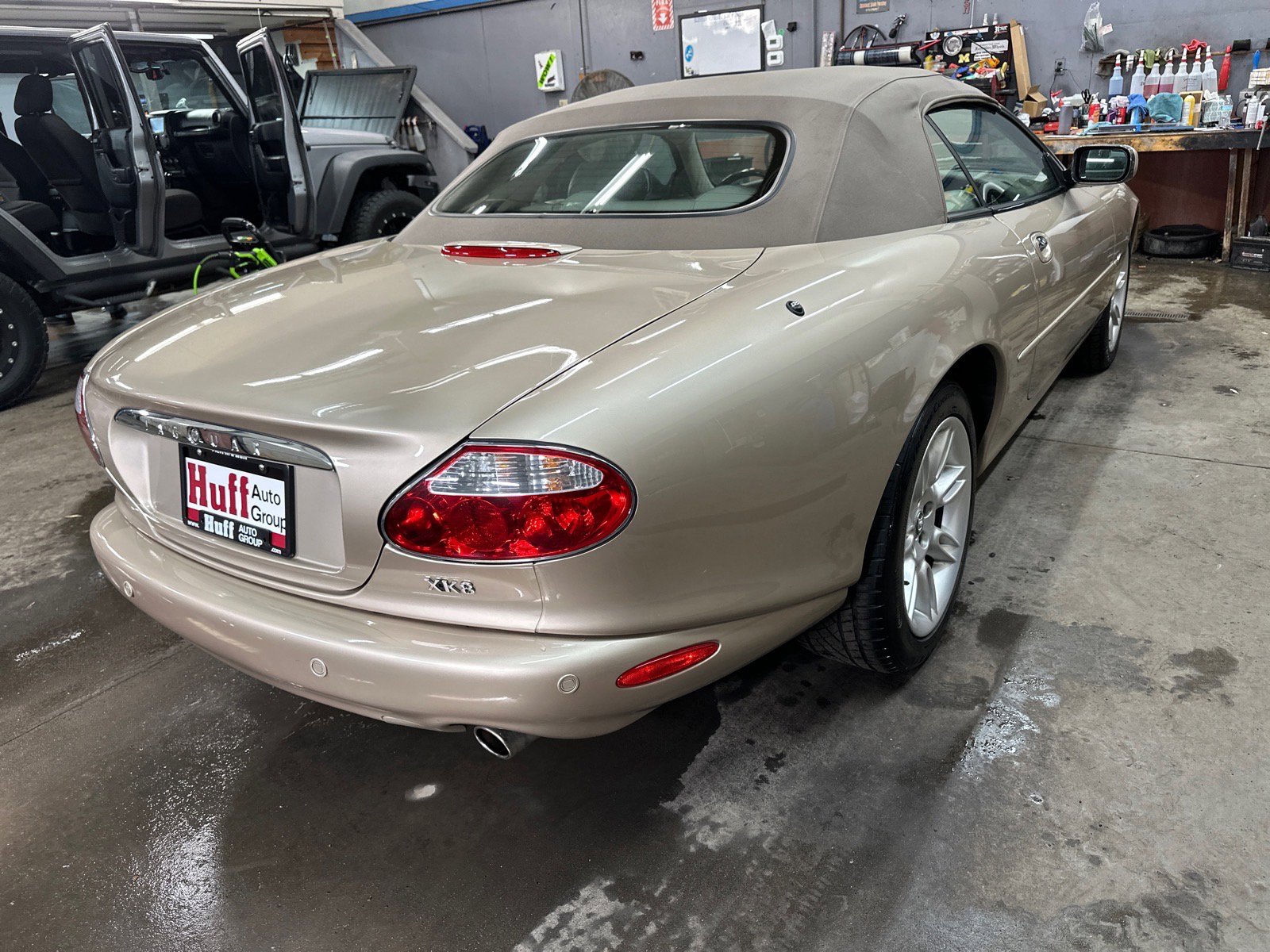 Used 2001 Jaguar XK8 Convertible image 2