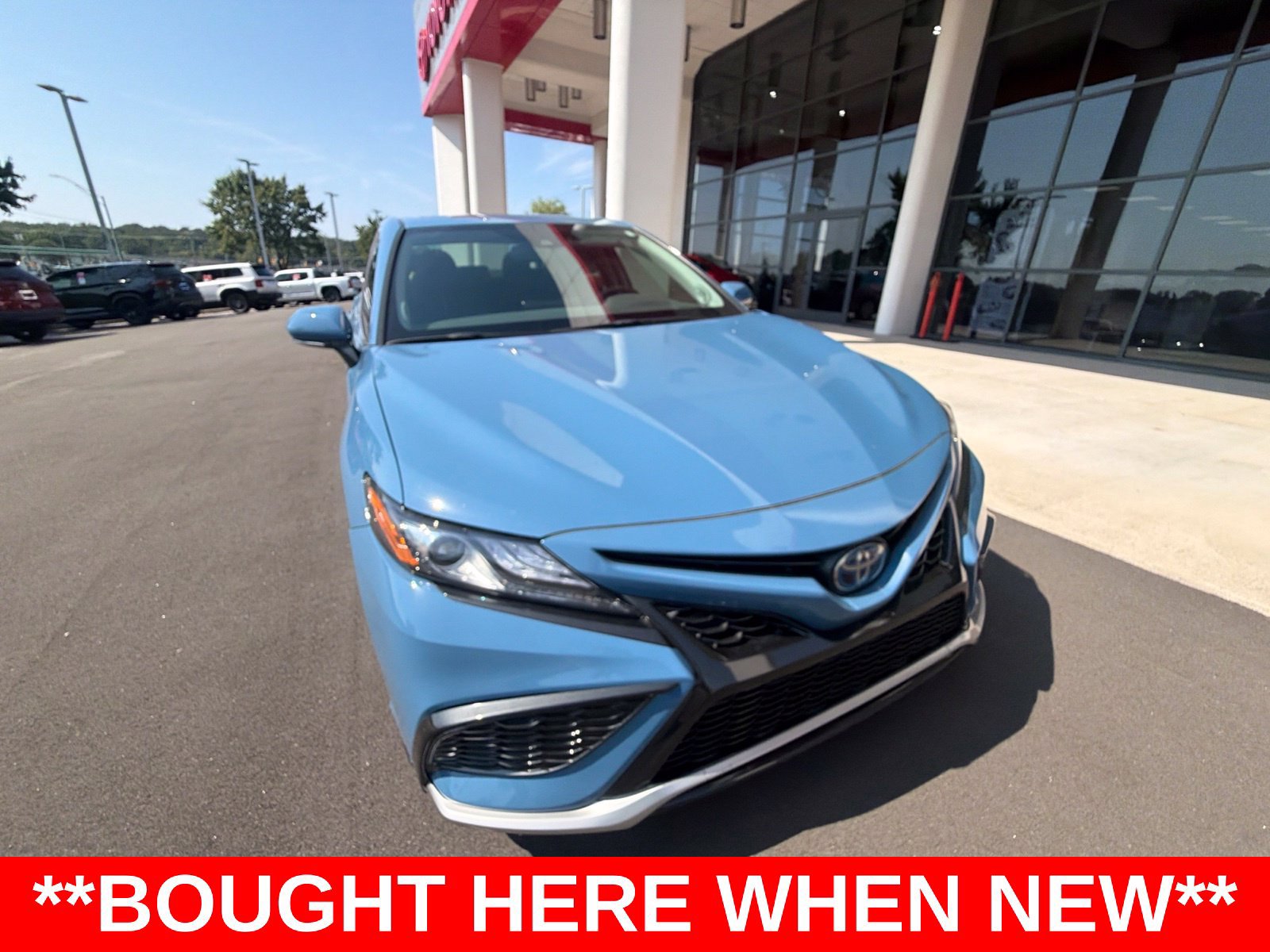 Used 2023 Toyota Camry XSE w/ Navigation Package FWD image 2